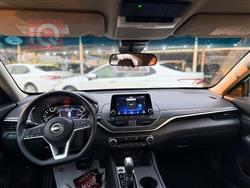 نيسان ألتيما